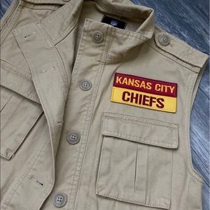 Kansas City chiefs sideline military vest